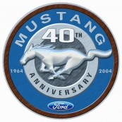 Plaque publicitaire m&eacute;tal ronde "Ford Mustang 40th anniversary"